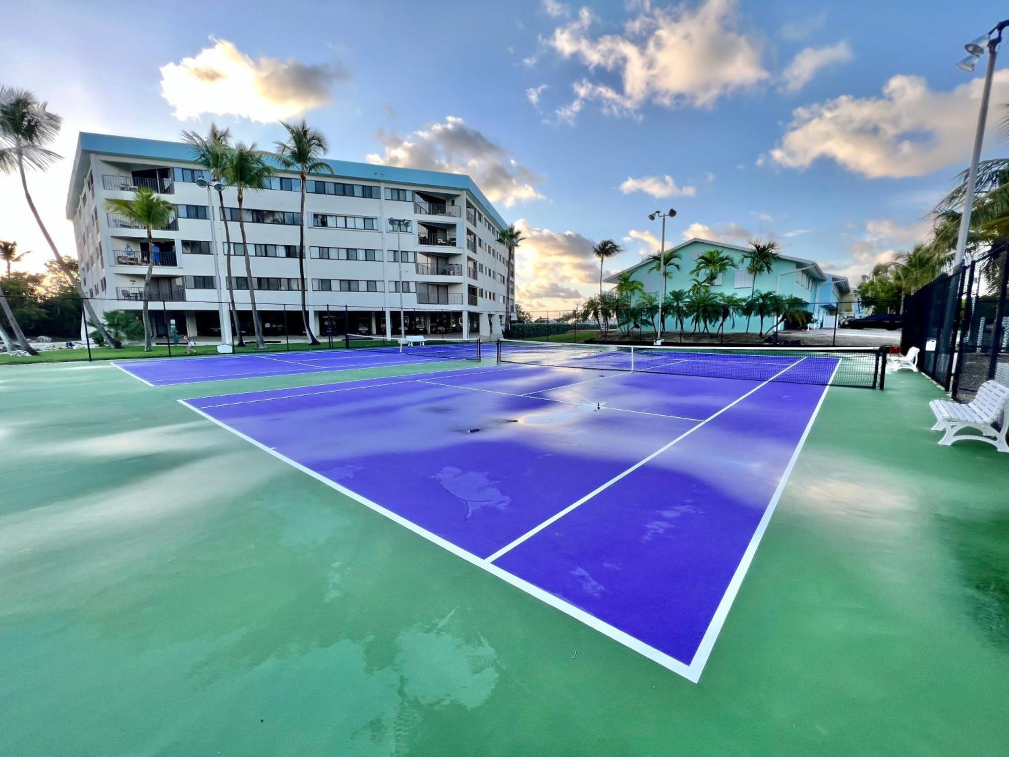 Tower 2 Master Suites, 2 Kings Beds, Marina Key Largo Bagian luar foto