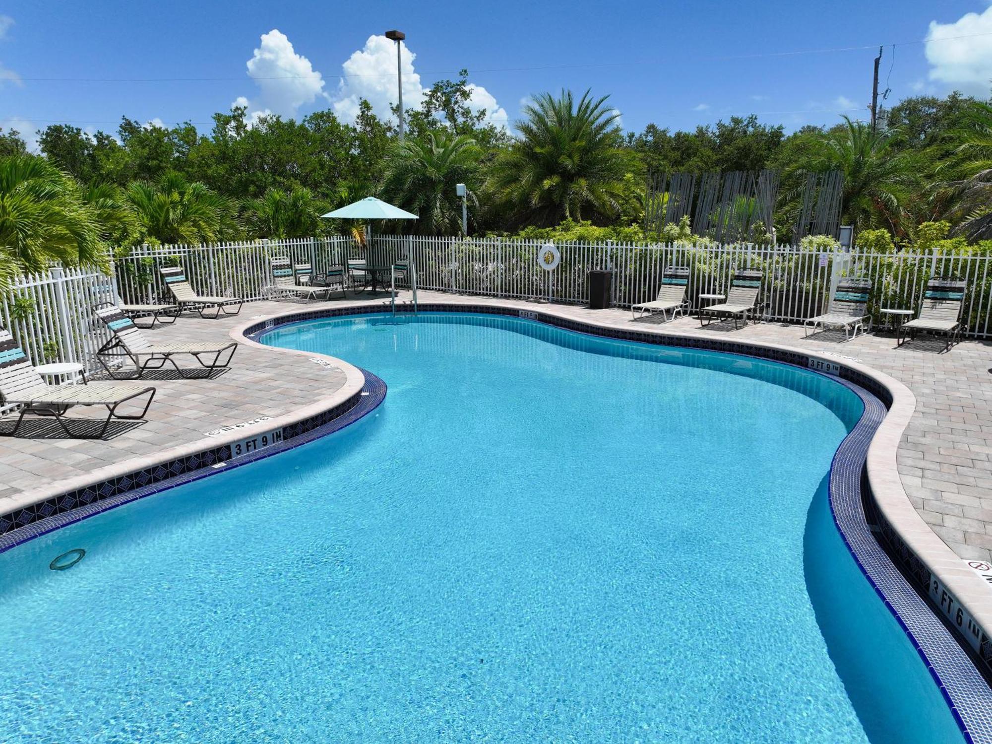Tower 2 Master Suites, 2 Kings Beds, Marina Key Largo Bagian luar foto