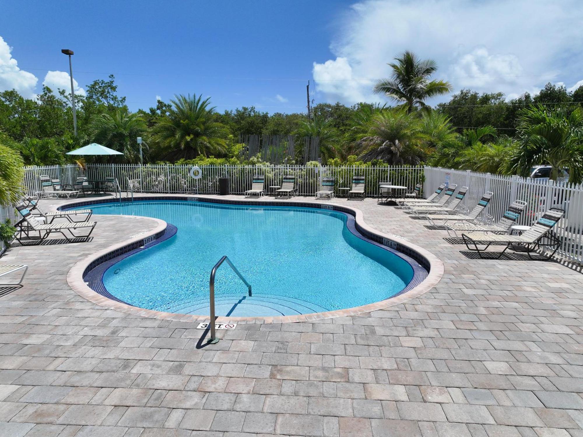 Tower 2 Master Suites, 2 Kings Beds, Marina Key Largo Bagian luar foto
