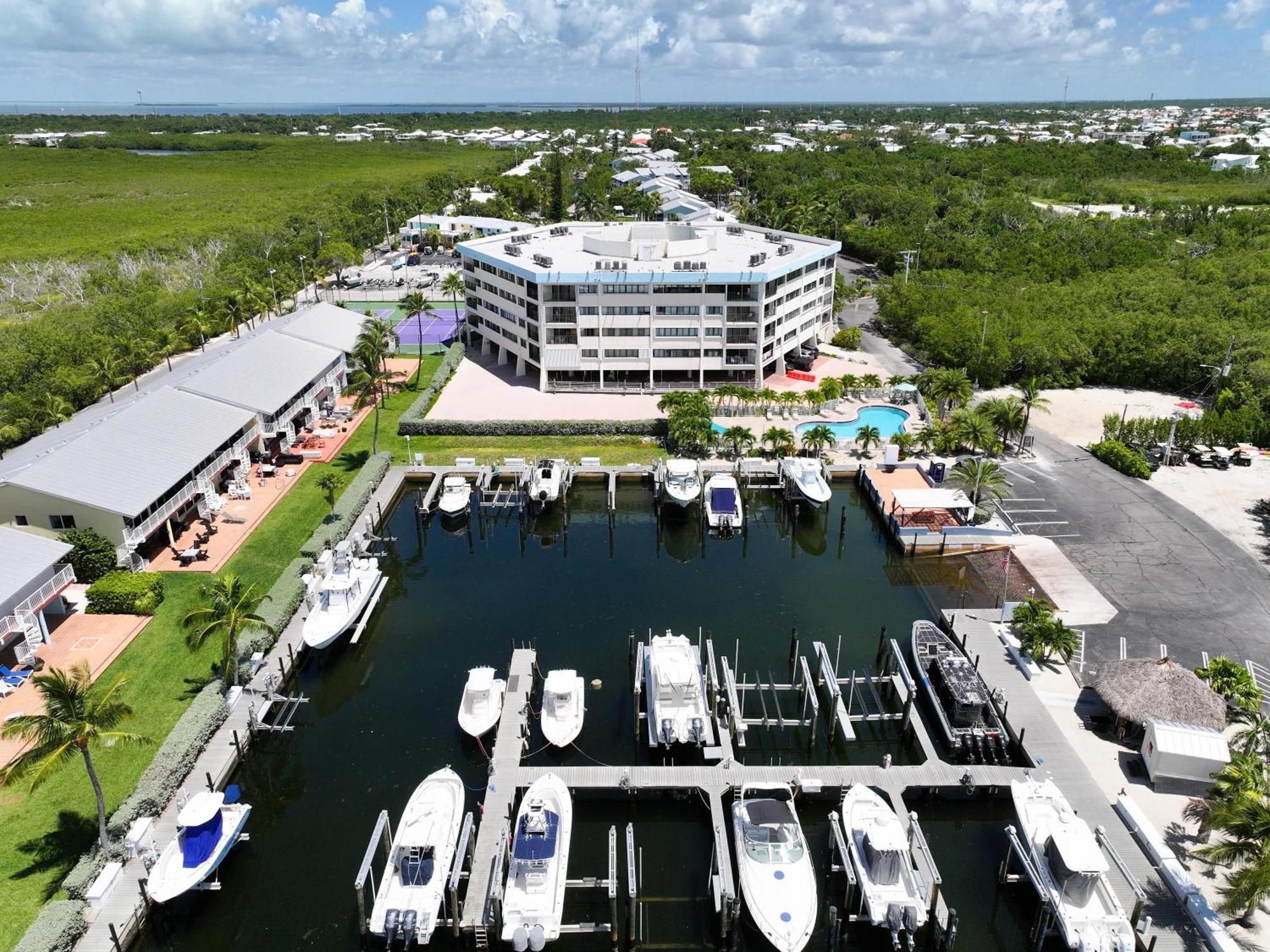Tower 2 Master Suites, 2 Kings Beds, Marina Key Largo Bagian luar foto