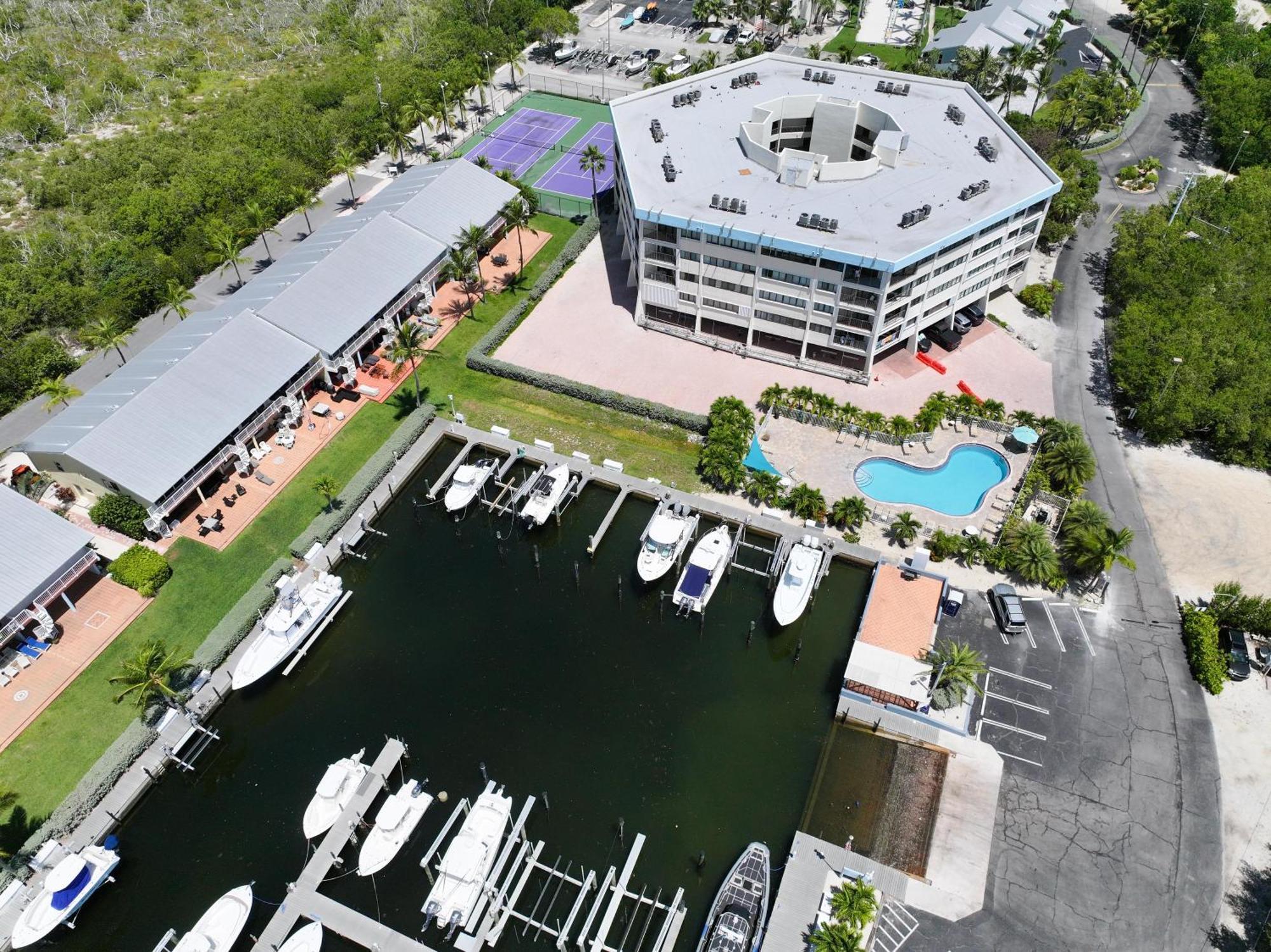 Tower 2 Master Suites, 2 Kings Beds, Marina Key Largo Bagian luar foto